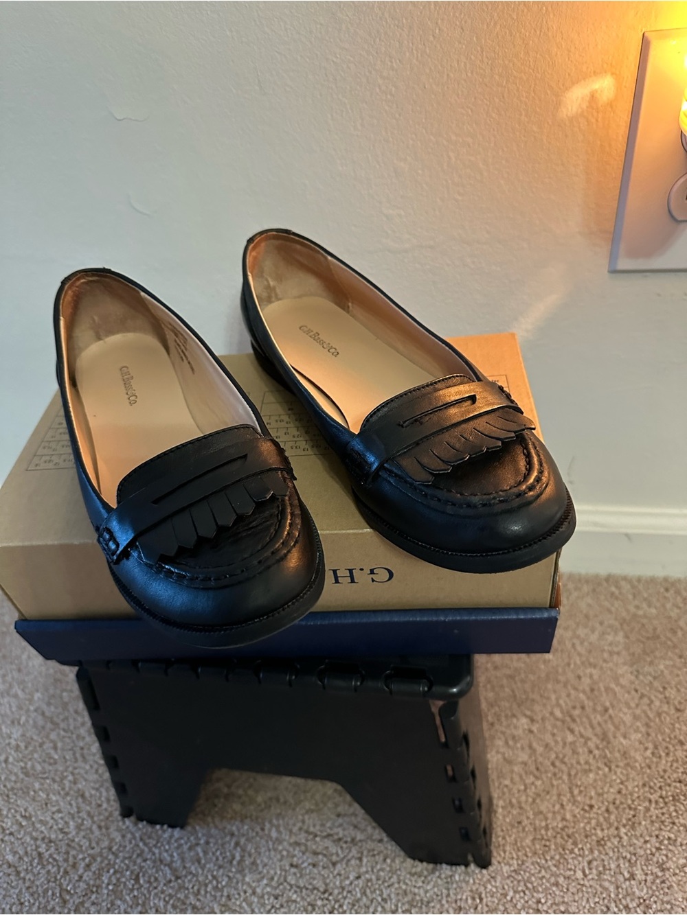 G.H. Bass & Co. Black Tassel Kiltie Penny Loafers - Picture 2 of 6